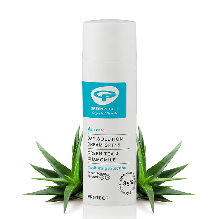 Green People Day Solution SPF15 50ml