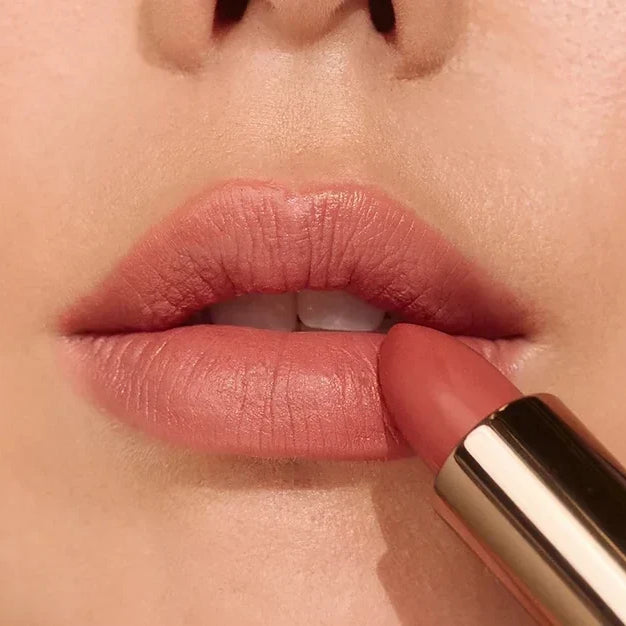 The Best Natural & Organic Lipsticks (UK): Colour Without Compromise