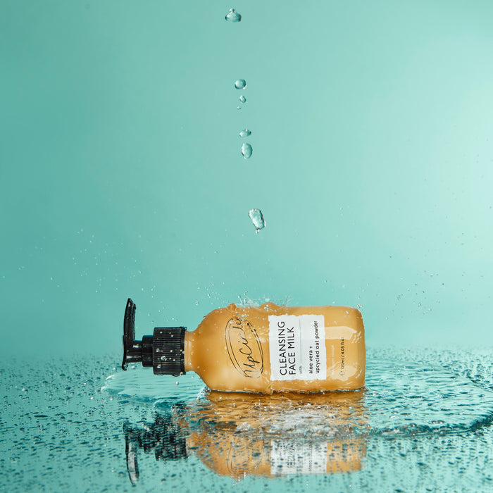 UpCircle Cleansing Face Milk with Oat Powder + Aloe Vera 120ml