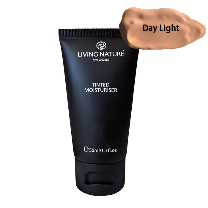 Living Nature Tinted Moisturiser Day Light 50ml